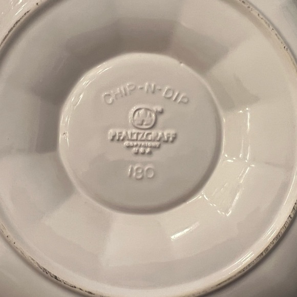 Pfaltzgraff Christmas Heritage 2 piece Chip and Dip set, new in Box. - Picture 5 of 5